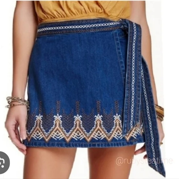 Free People Dresses & Skirts - Free People Denim Wrap Tie Skirt Aztec Boho Embroidery Hendrix - Sz 10